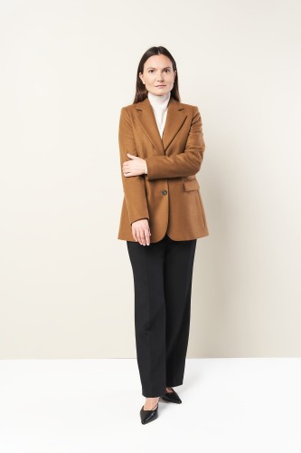 Beige_18.11.23300633.jpg